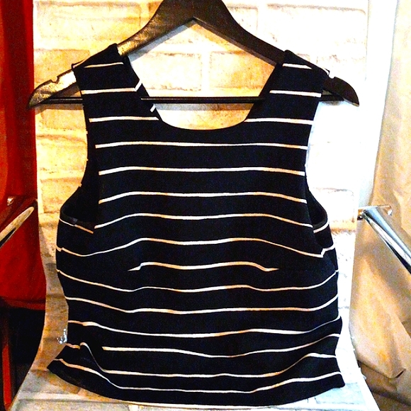 NWOT: BANNANA REPUBLIC; WOMENS STRIPED TUNIC TANK TOP. - Picture 1 of 6